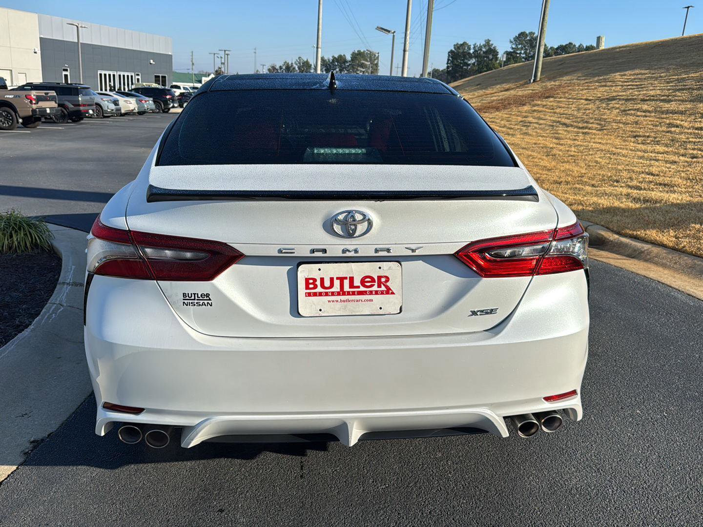 Used 2023 Toyota Camry XSE image 4