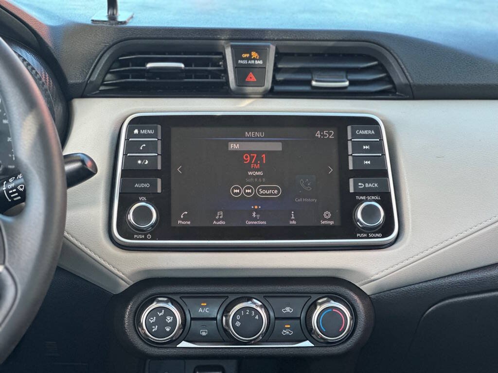 Used 2021 Nissan Versa SV FWD image 15