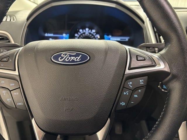 Used 2022 Ford Edge SEL AWD/4WD image 16