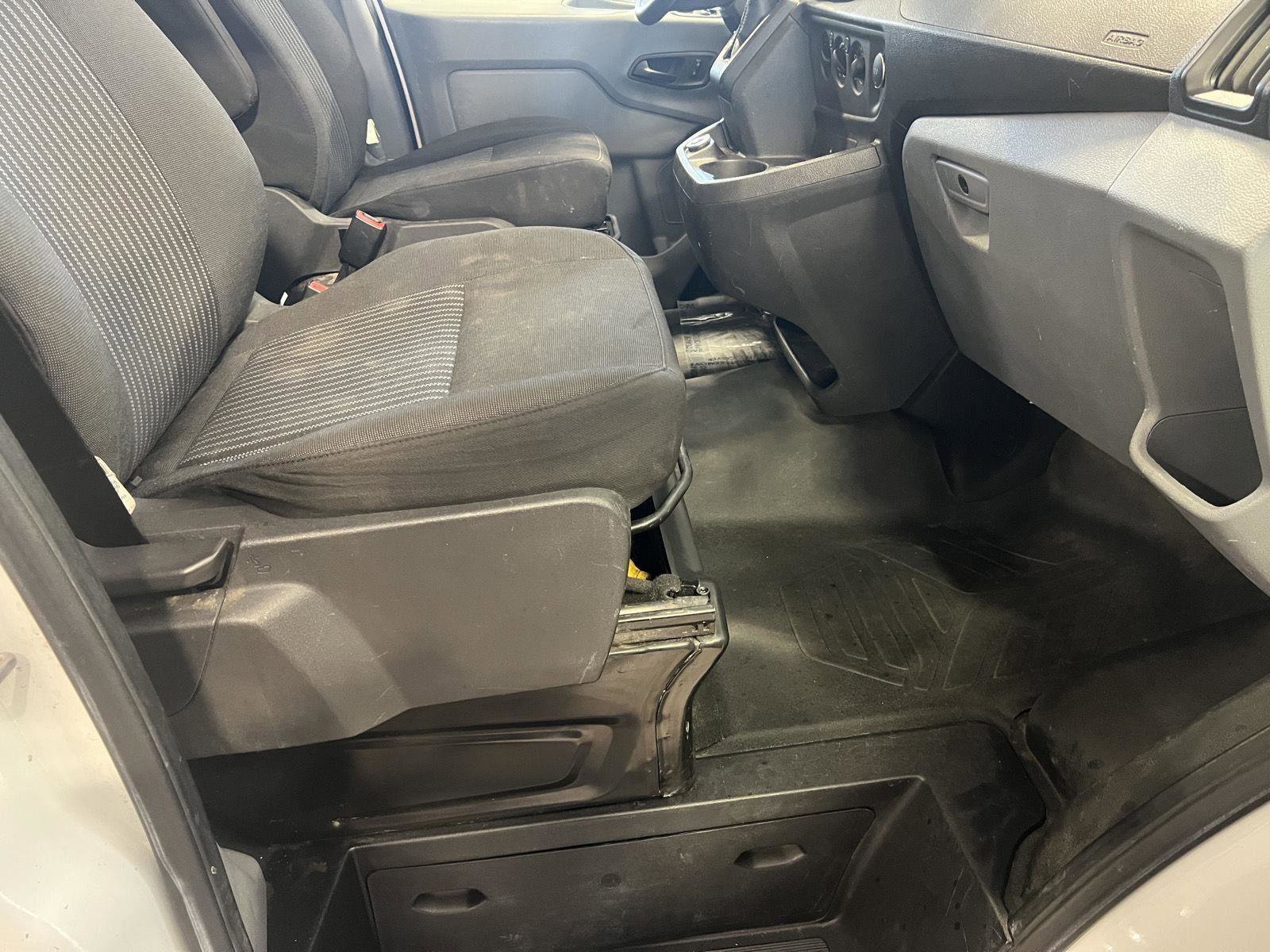 Used 2019 Ford Transit 250 130 Low Roof w/ Exterior Upgrade Package image 15