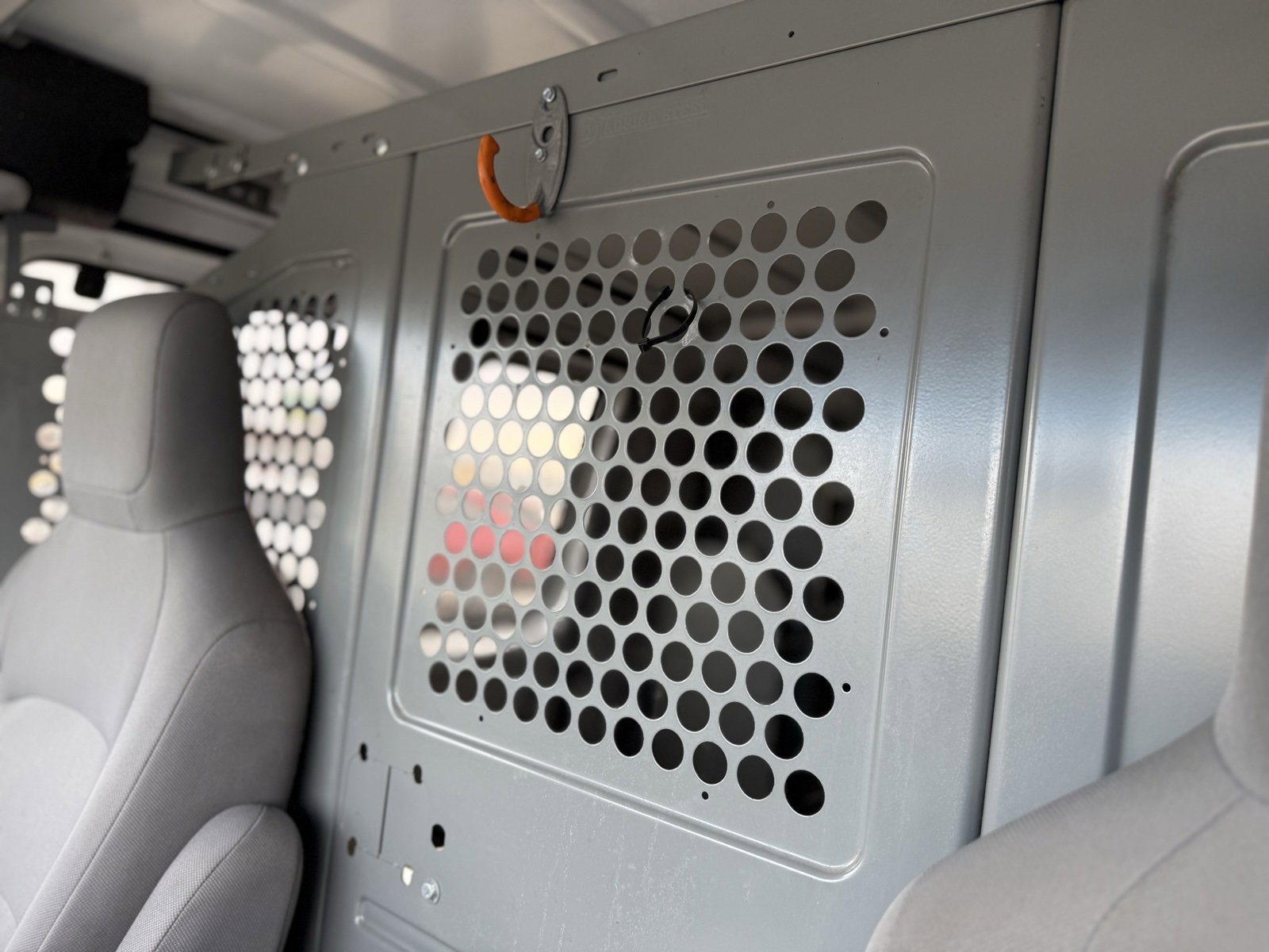 Used 2011 Ford E-250 and Econoline 250 w/ PWR Group image 19