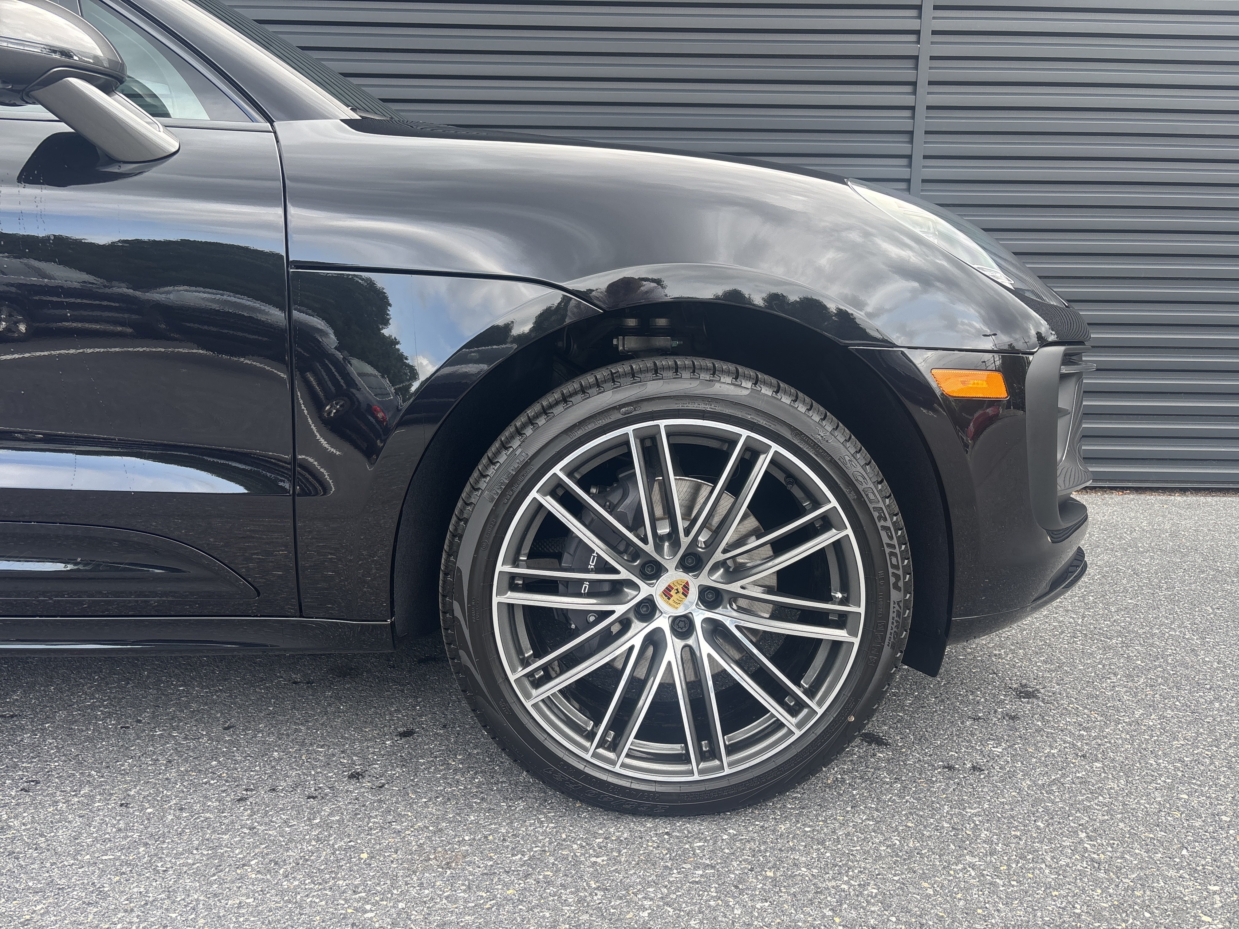 New 2026 Porsche Macan Turbo AWD/4WD image 9
