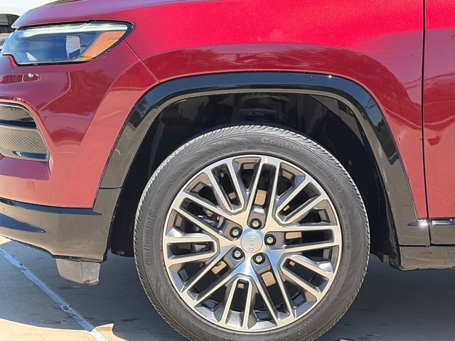 Used 2022 Jeep Compass Limited w/ Elite Group image 5