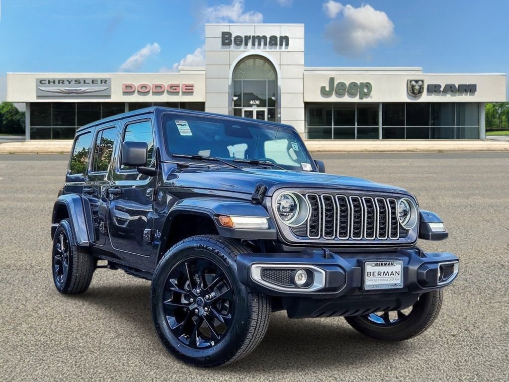 Used 2025 Jeep Wrangler Unlimited Sahara w/ Safety Group AWD/4WD image 2