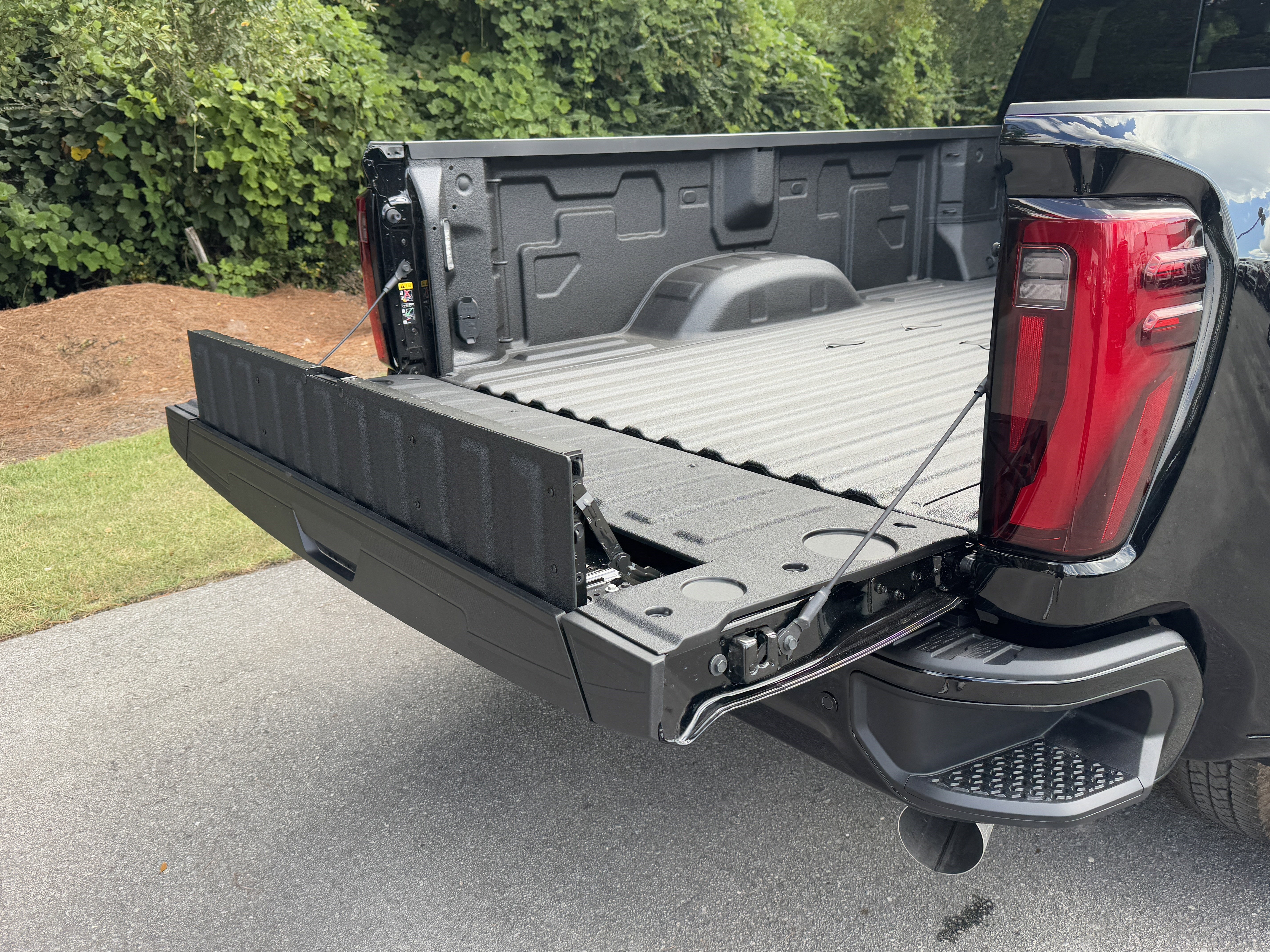 New 2026 GMC Sierra 3500 Denali w/ Denali Reserve Package image 8