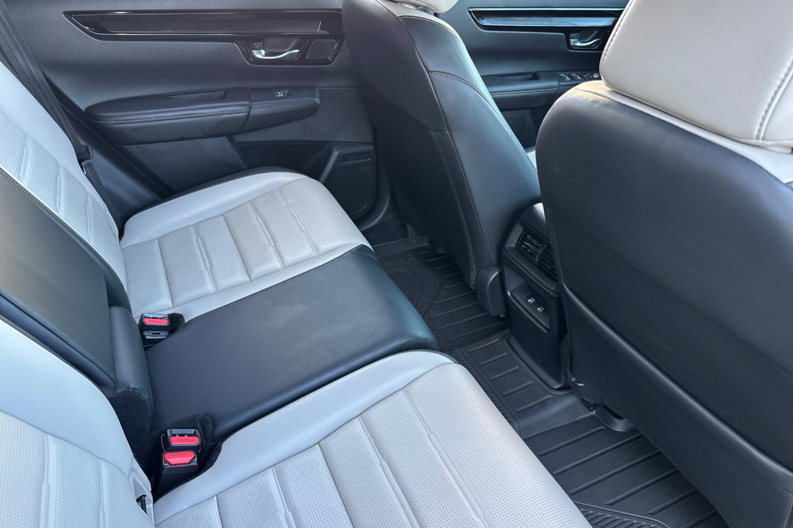 Certified 2025 Honda CR-V Sport Touring image 34