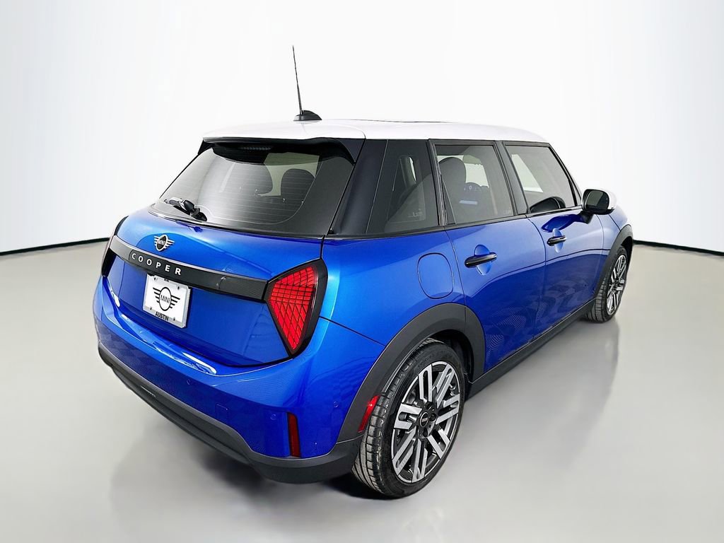 Certified 2025 MINI Cooper 4-Door Hardtop image 5