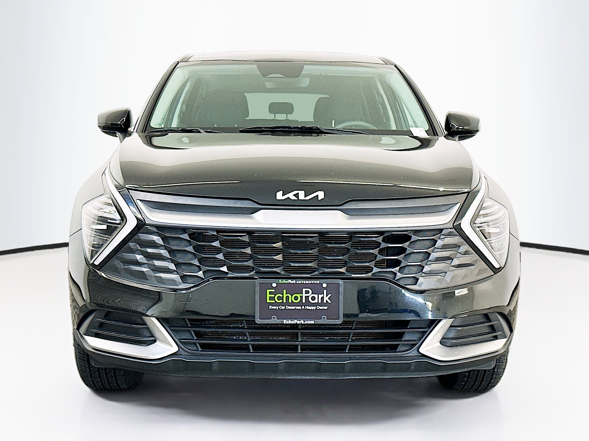 Used 2024 Kia Sportage LX image 2