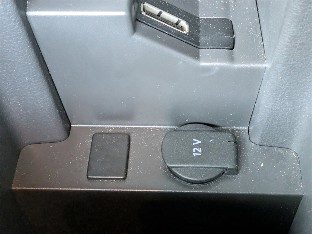 Used 2015 Volkswagen Passat 1.8T SE image 28