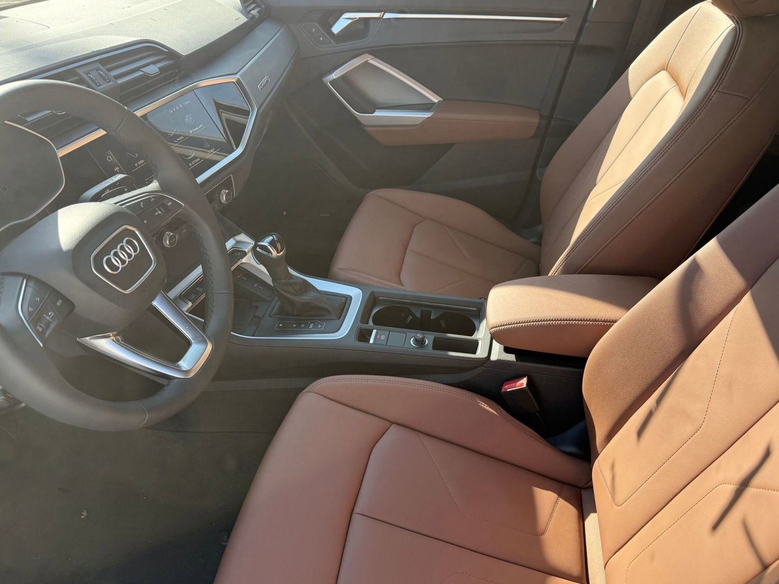 New 2025 Audi Q3 2.0T Premium image 5