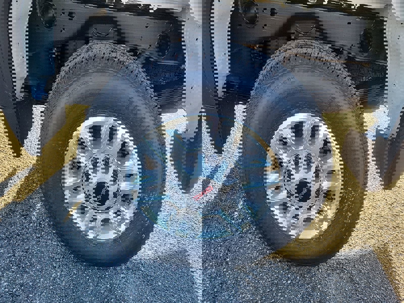 New 2026 GMC Sierra 2500 Pro w/ Convenience Package image 8