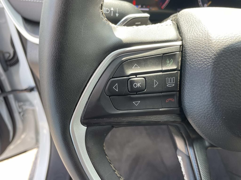 Used 2025 Jeep Grand Cherokee L Laredo w/ Luxury Tech Group I AWD/4WD image 43
