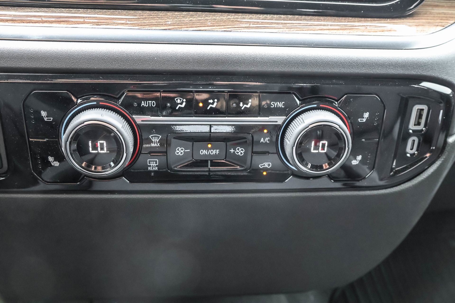 New 2025 Chevrolet Silverado 1500 LT image 31