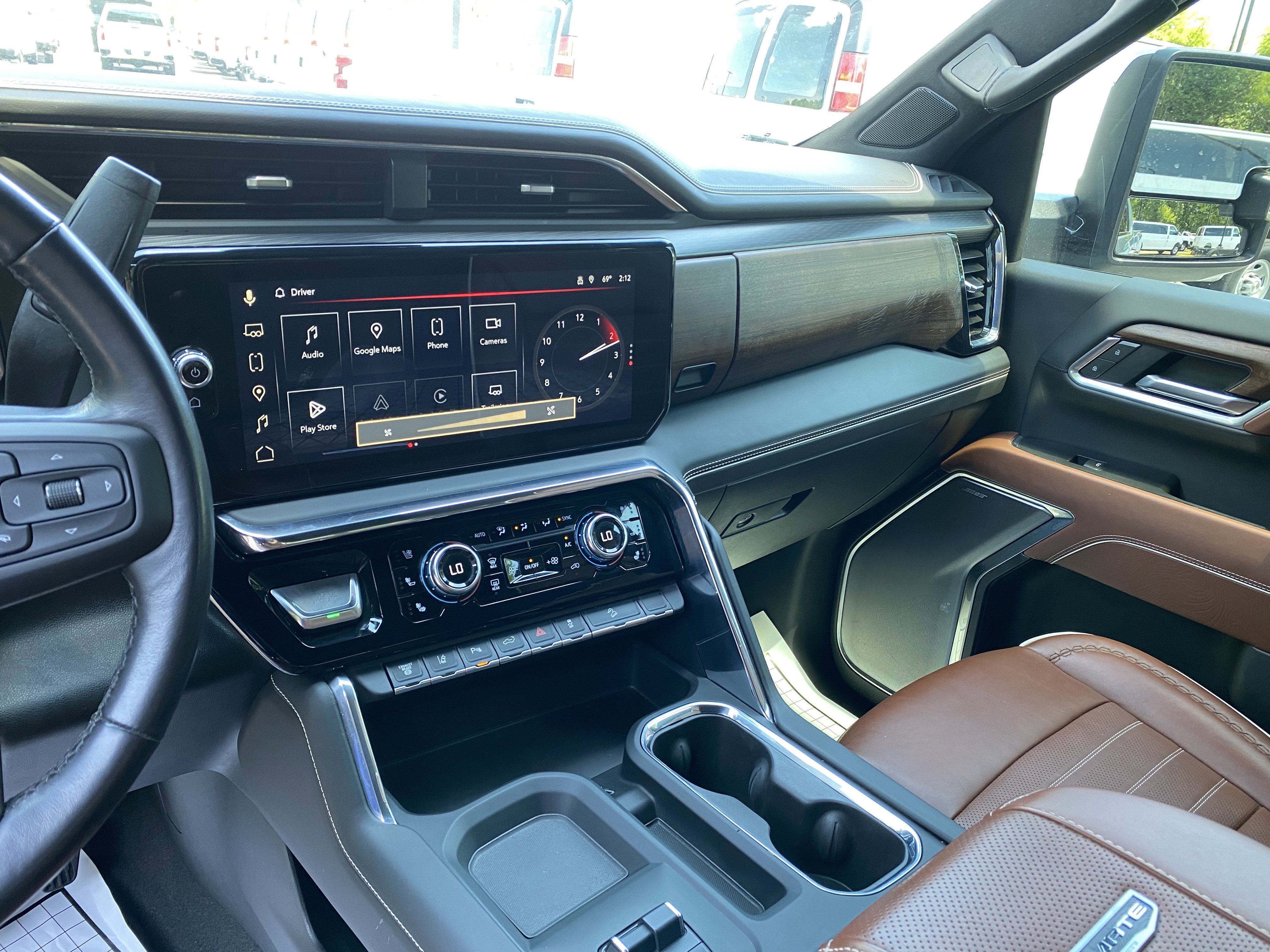 Used 2025 GMC Sierra 2500 Denali Ultimate AWD/4WD image 26