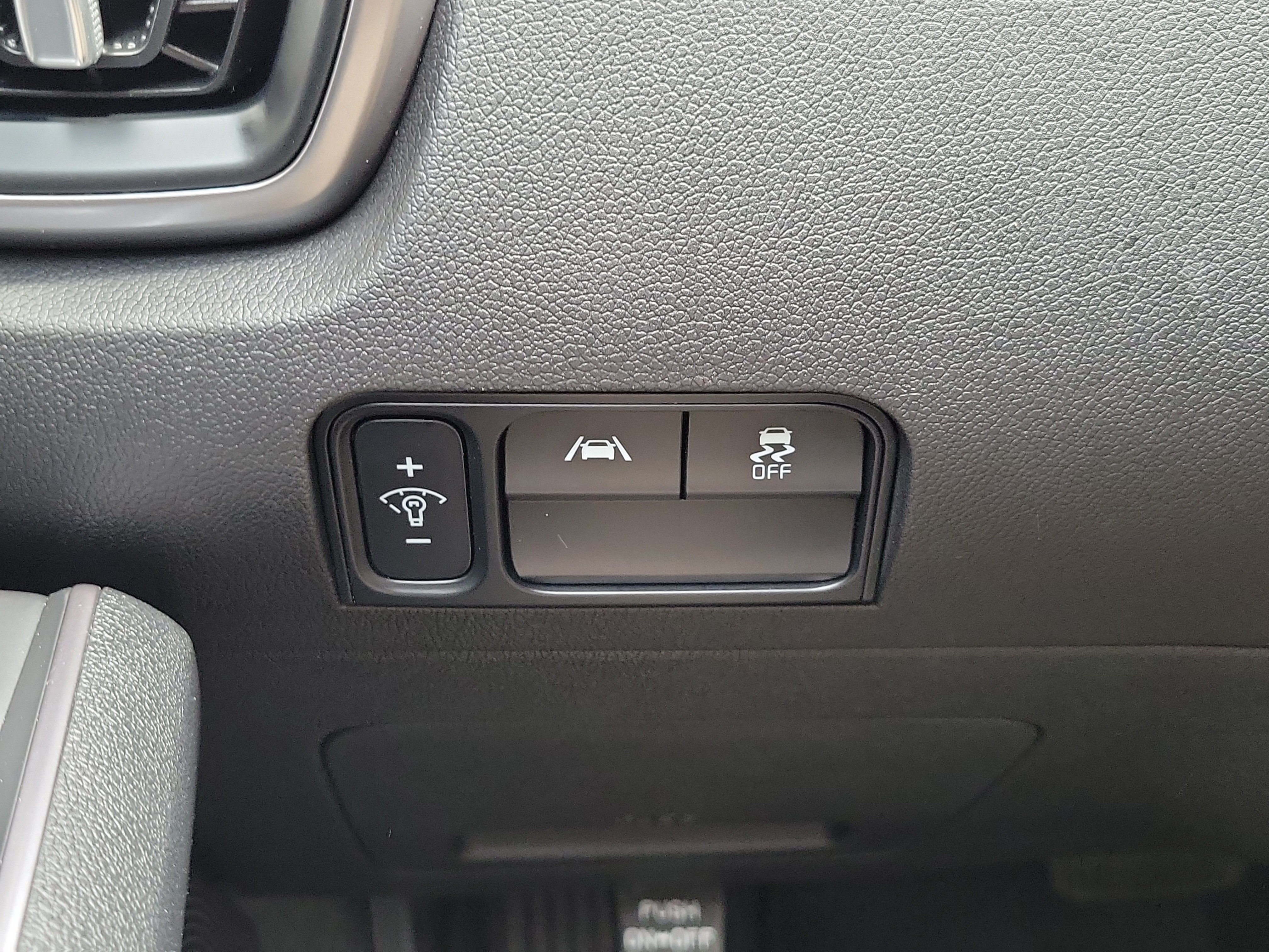 Certified 2023 Kia Sorento LX FWD image 24