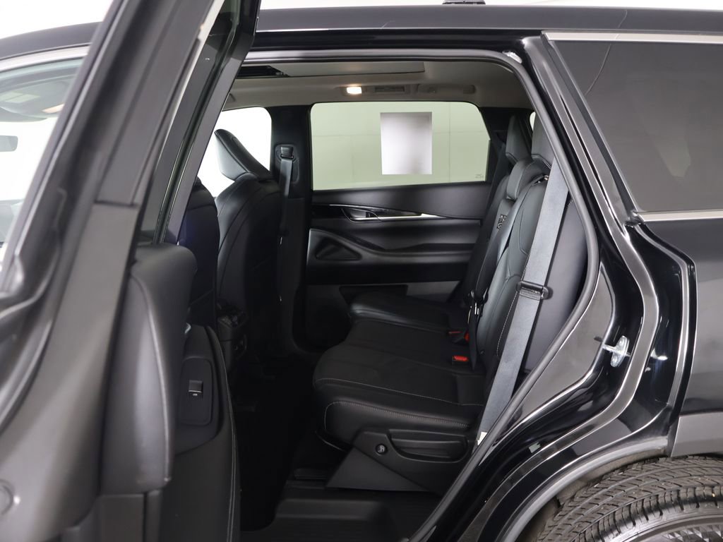 Used 2024 INFINITI QX60 Pure image 42