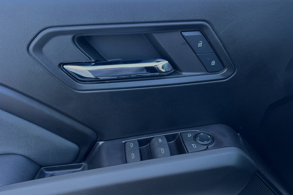 New 2024 Chevrolet Colorado LT w/ LT Convenience Package image 8