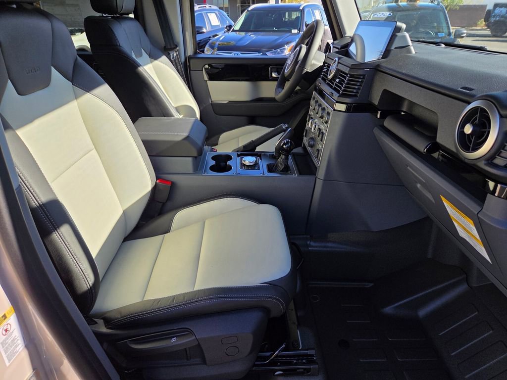 New 2025 INEOS Grenadier Fieldmaster Edition image 17