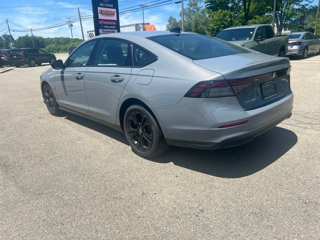 New 2025 Honda Accord SE image 5