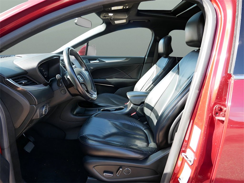 Used 2019 Lincoln MKC Select w/ Select Plus Package image 9