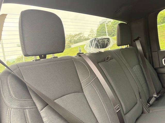 New 2026 RAM 2500 Big Horn AWD/4WD image 29