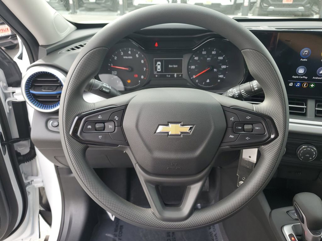 New 2026 Chevrolet Trax LS image 25