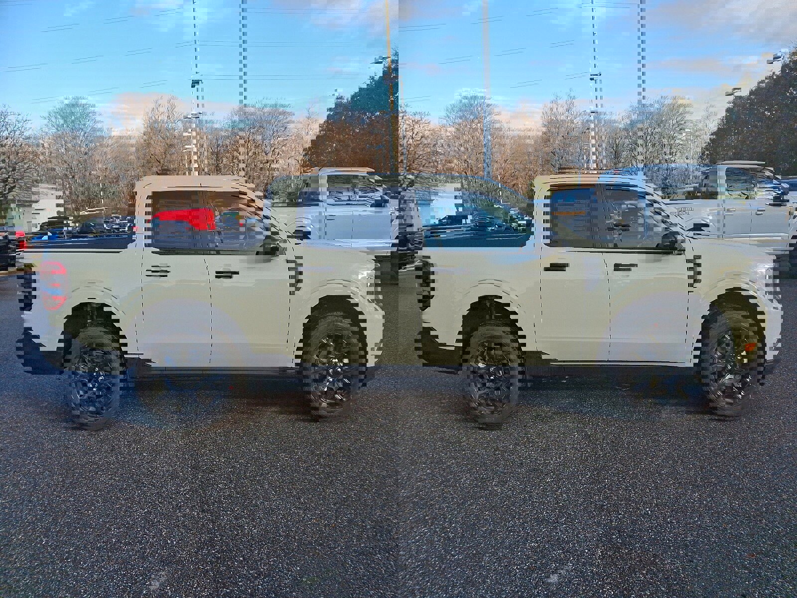 New 2025 Ford Maverick XLT w/ XLT Luxury Package image 15