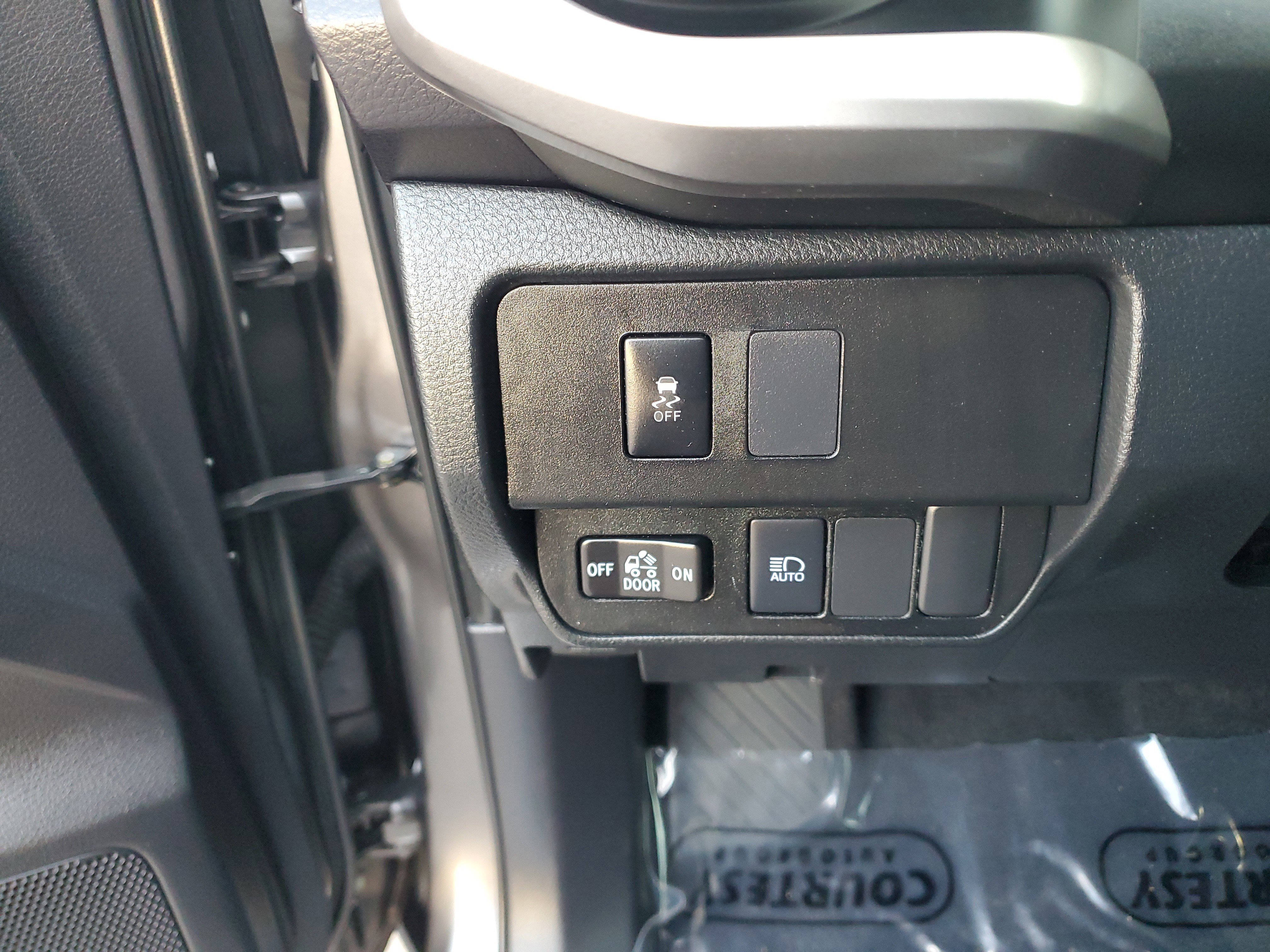 Used 2021 Toyota Tacoma SR5 image 30