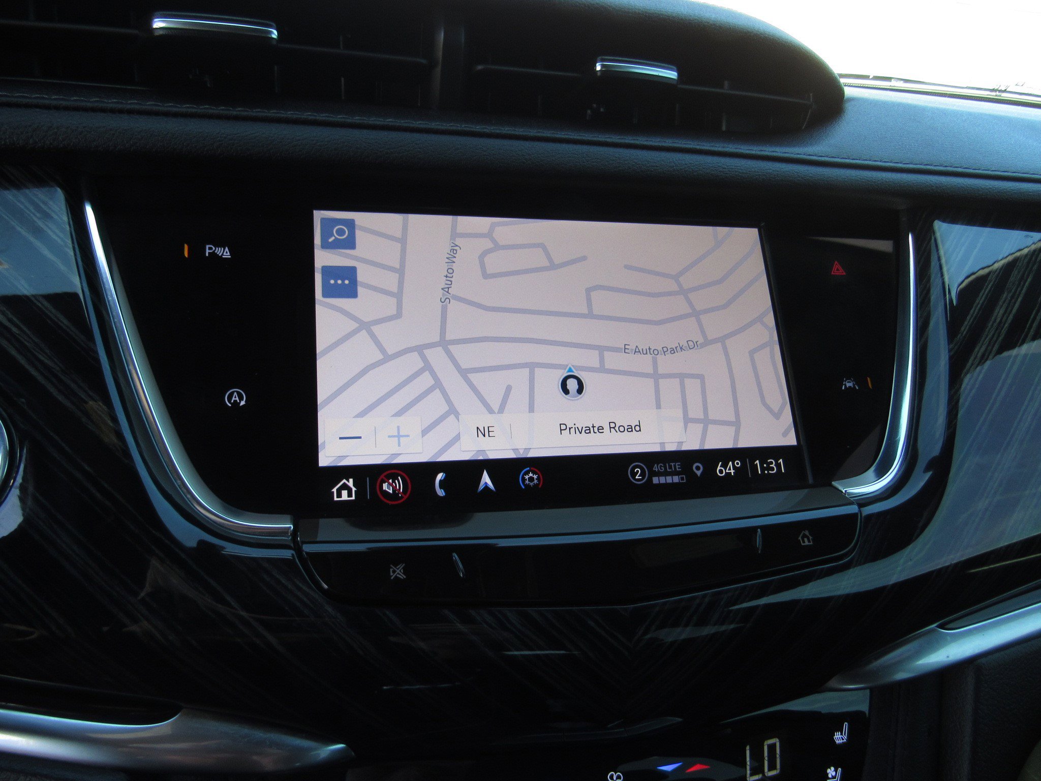 Used 2024 Cadillac XT6 Premium Luxury image 20