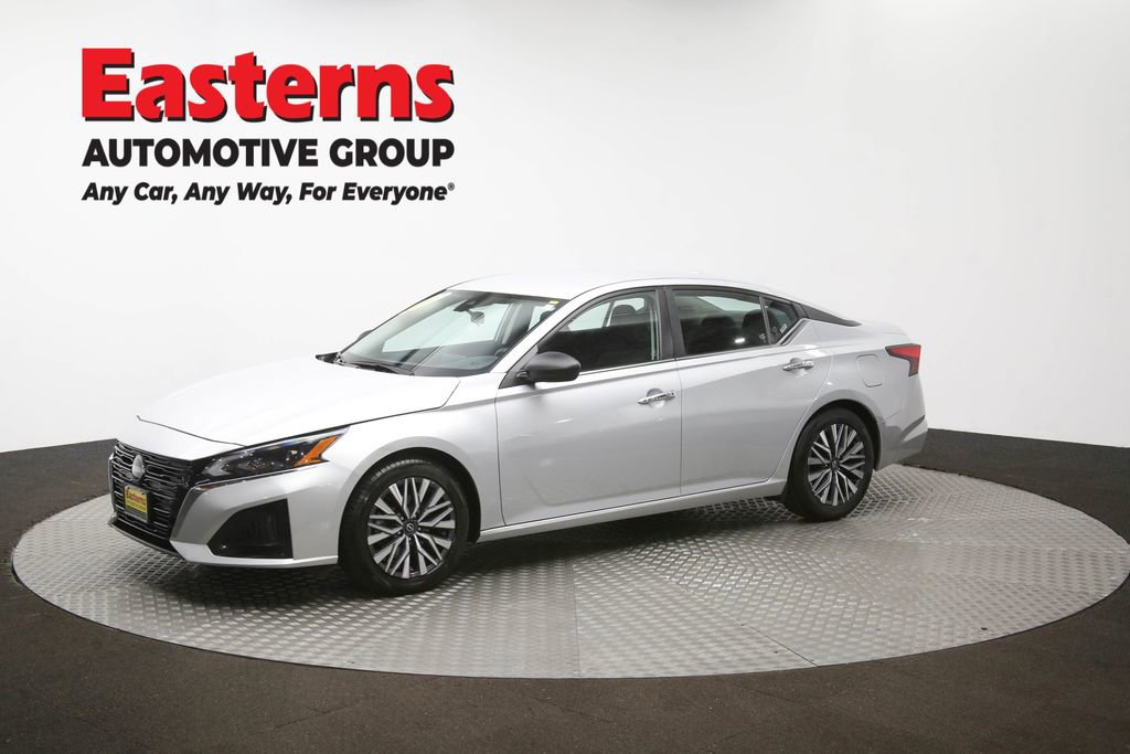 Used 2024 Nissan Altima 2.5 SV image 56