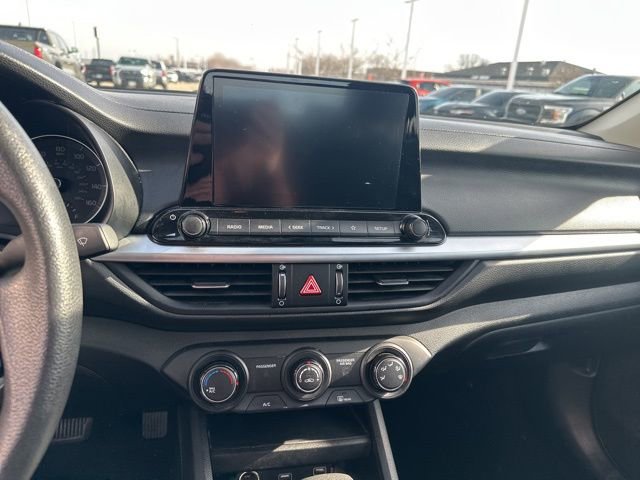 Used 2024 Kia Forte LXS image 10