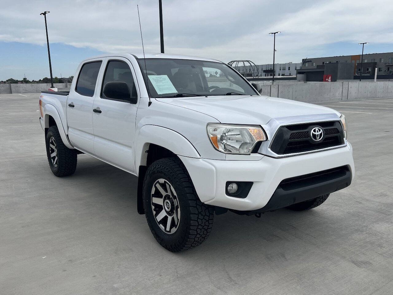Used 2013 Toyota Tacoma 4x4 Double Cab w/ SR5 Pkg image 3