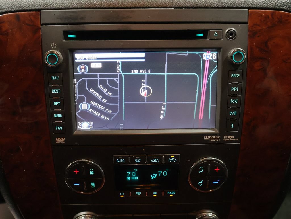 Used 2013 Chevrolet Avalanche LTZ AWD/4WD image 29