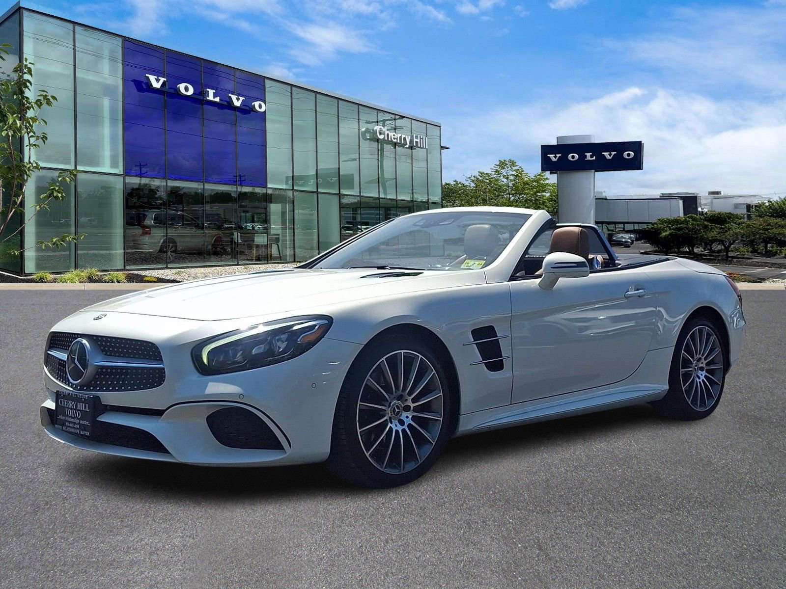 Used 2019 Mercedes-Benz SL 450 image 3