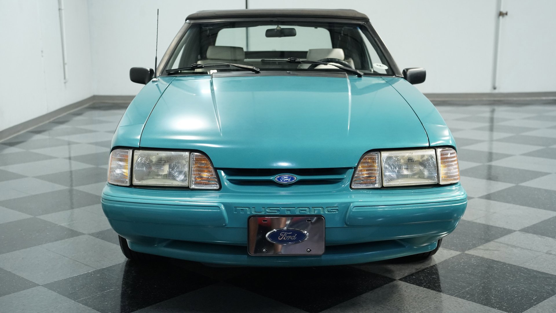Used 1992 Ford Mustang LX image 15