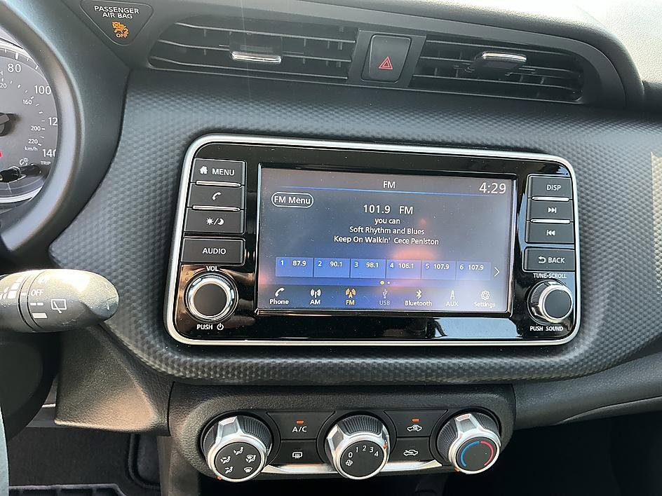 Certified 2024 Nissan Kicks S FWD image 17