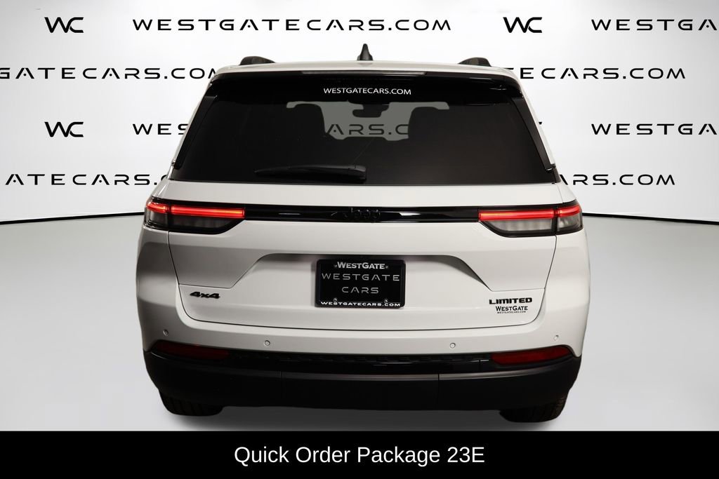 New 2025 Jeep Grand Cherokee Limited w/ Black Appearance Package image 4