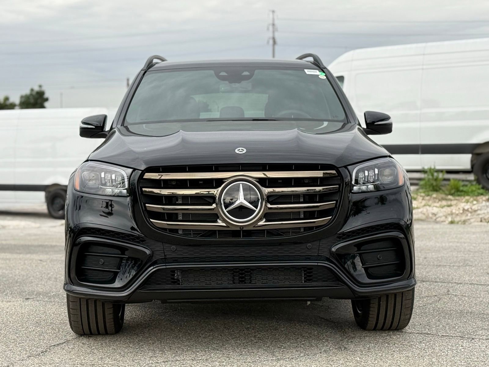 New 2026 Mercedes-Benz GLS 580 4MATIC image 5