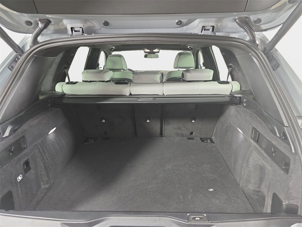 New 2026 BMW X5 M60i image 12