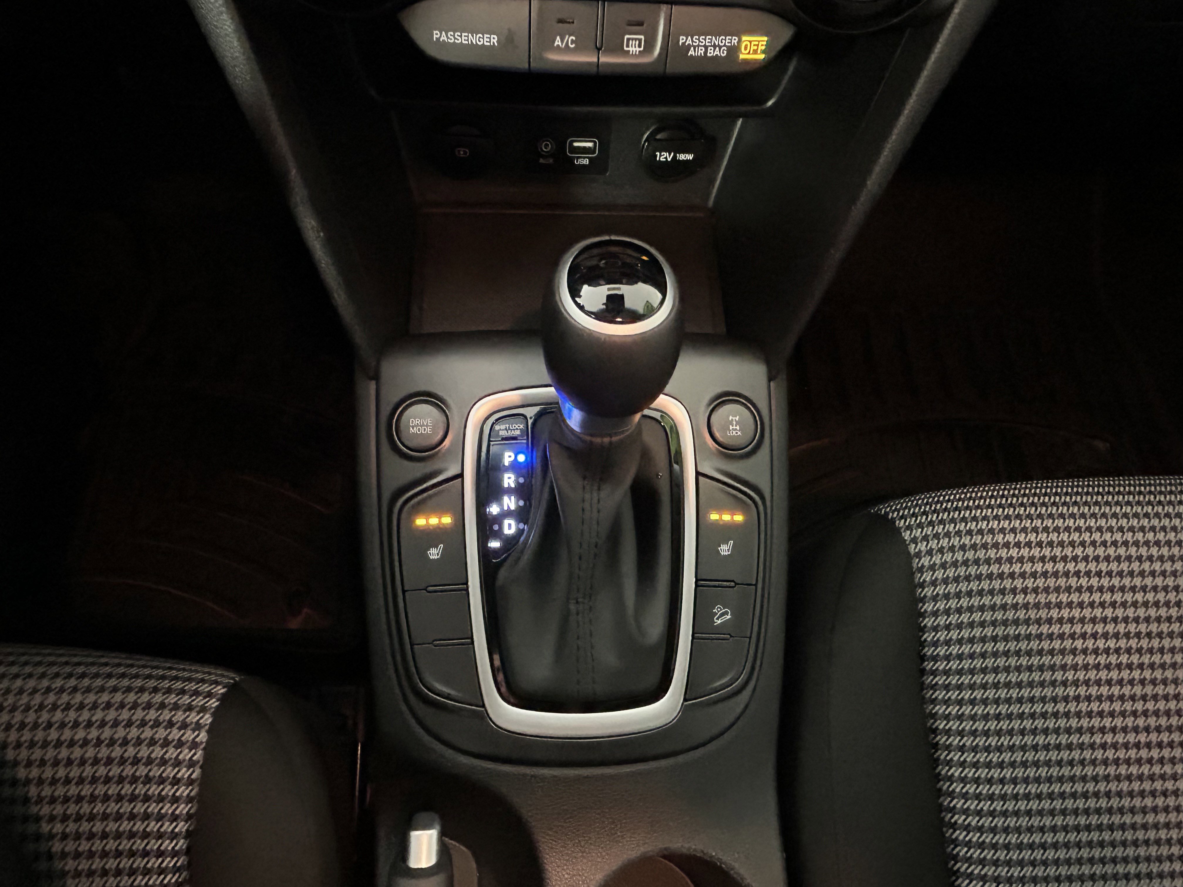 Used 2020 Hyundai Kona SEL w/ Cargo Package image 29