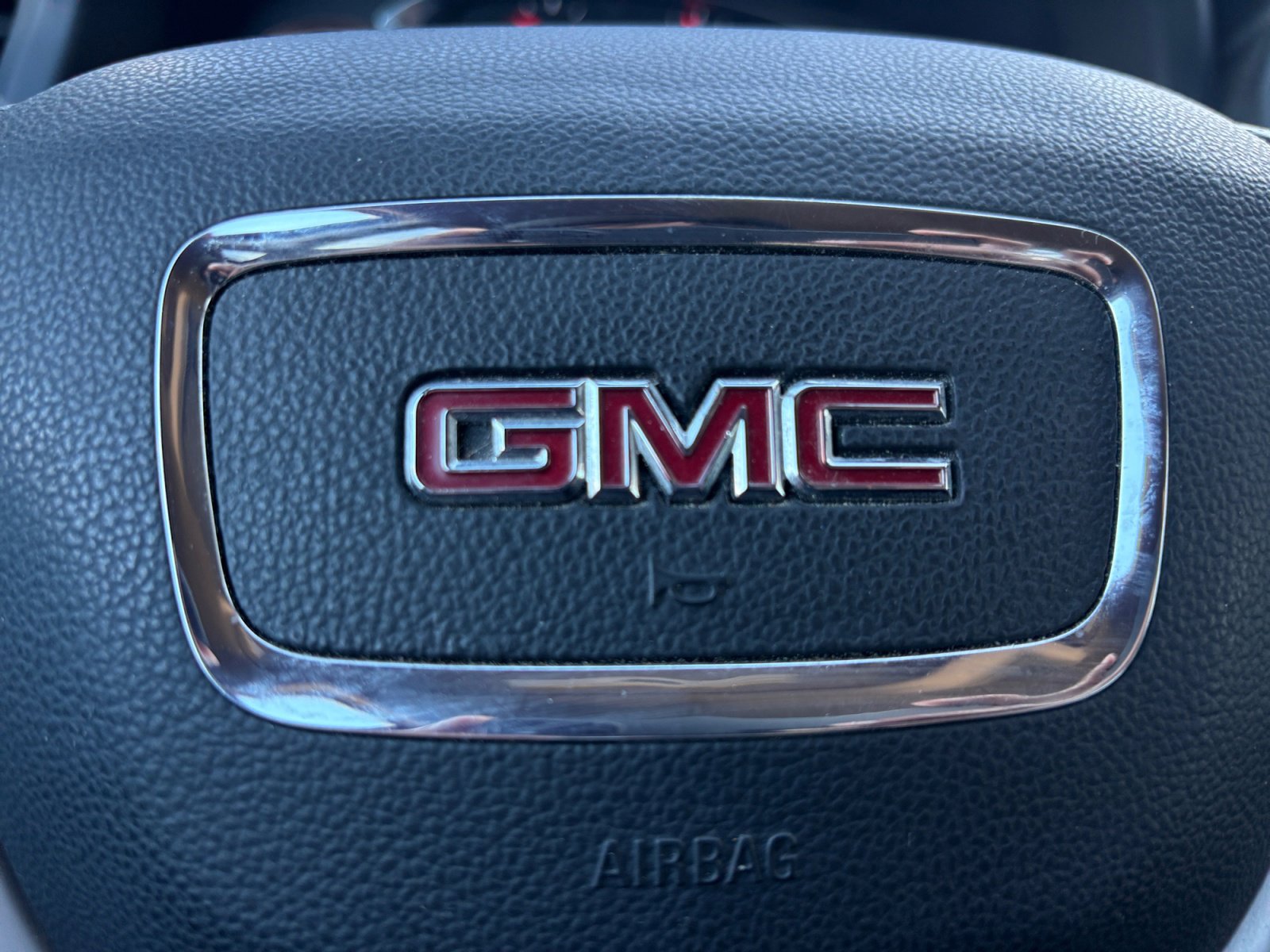 Used 2023 GMC Acadia SLE w/ Driver Convenience Package image 27