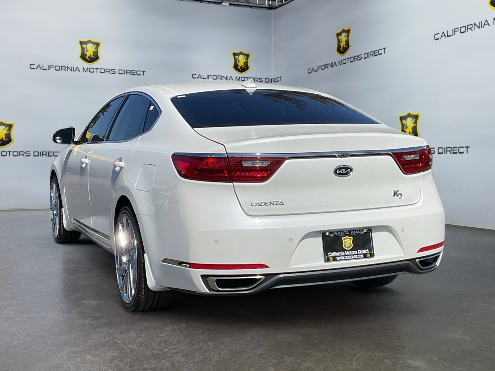 Used 2019 Kia Cadenza Premium FWD image 7