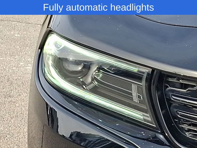 Used 2023 Dodge Charger SXT w/ Blacktop Package image 10