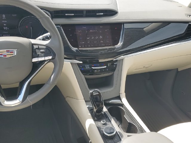 Certified 2023 Cadillac XT6 Premium Luxury w/ Technology Package AWD/4WD image 32