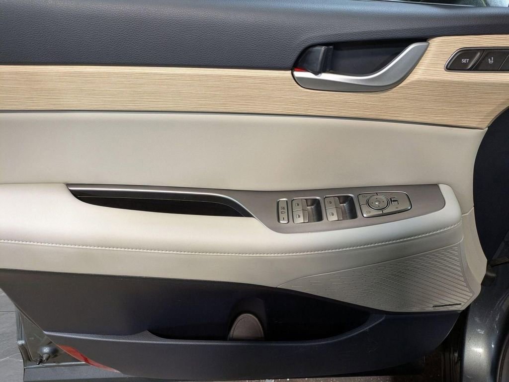 Used 2024 Hyundai Palisade Limited AWD/4WD image 12