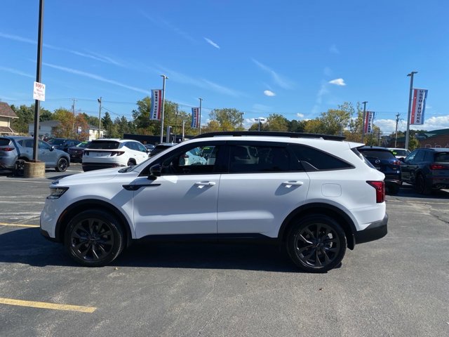 Certified 2022 Kia Sorento X-Line EX image 5