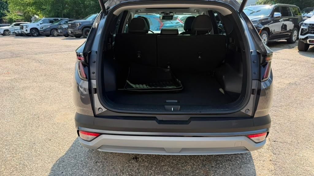 Certified 2025 Hyundai Tucson SEL AWD/4WD image 6