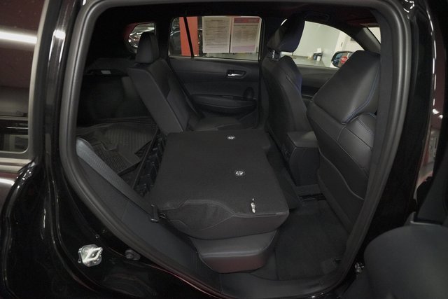 Certified 2024 Toyota Corolla Cross XSE image 36