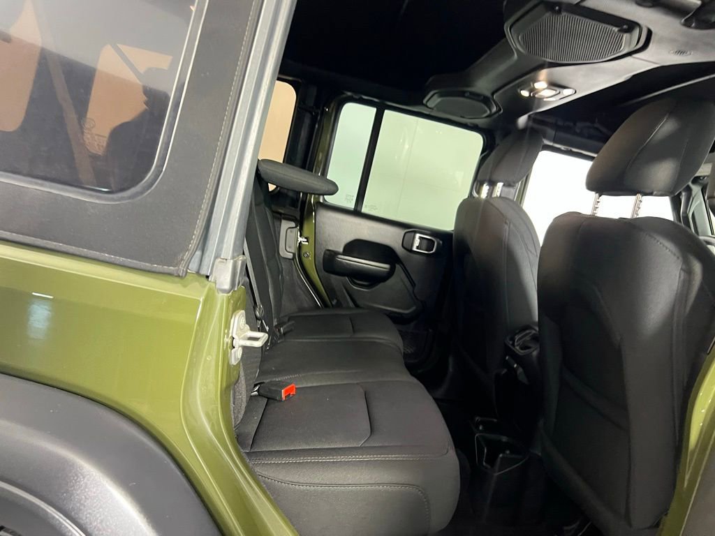 Used 2022 Jeep Wrangler Unlimited Sport image 29