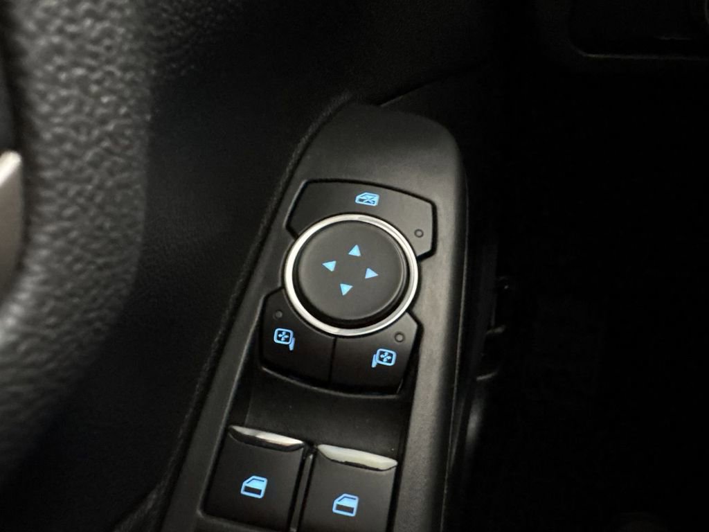 Used 2022 Ford Escape SE image 48